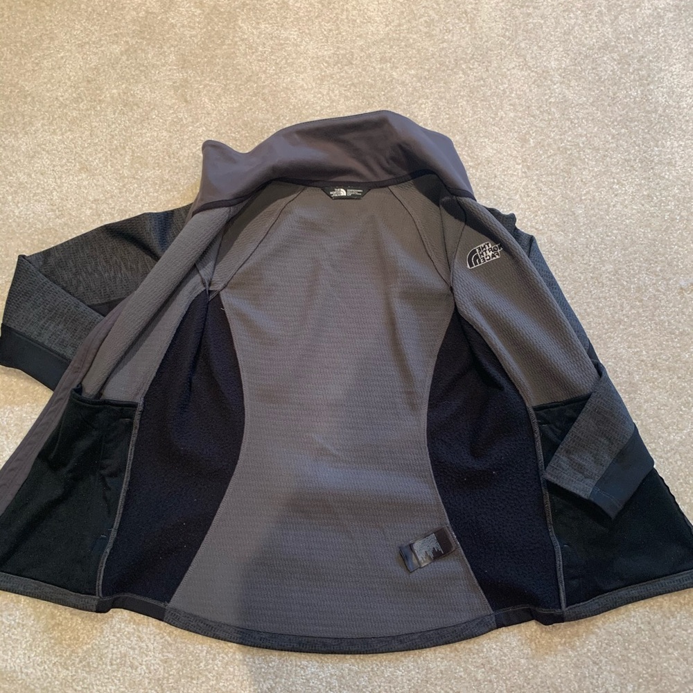 The North Face Zip-Up Black and Gray Jacket (XS) - Picture 4 of 5